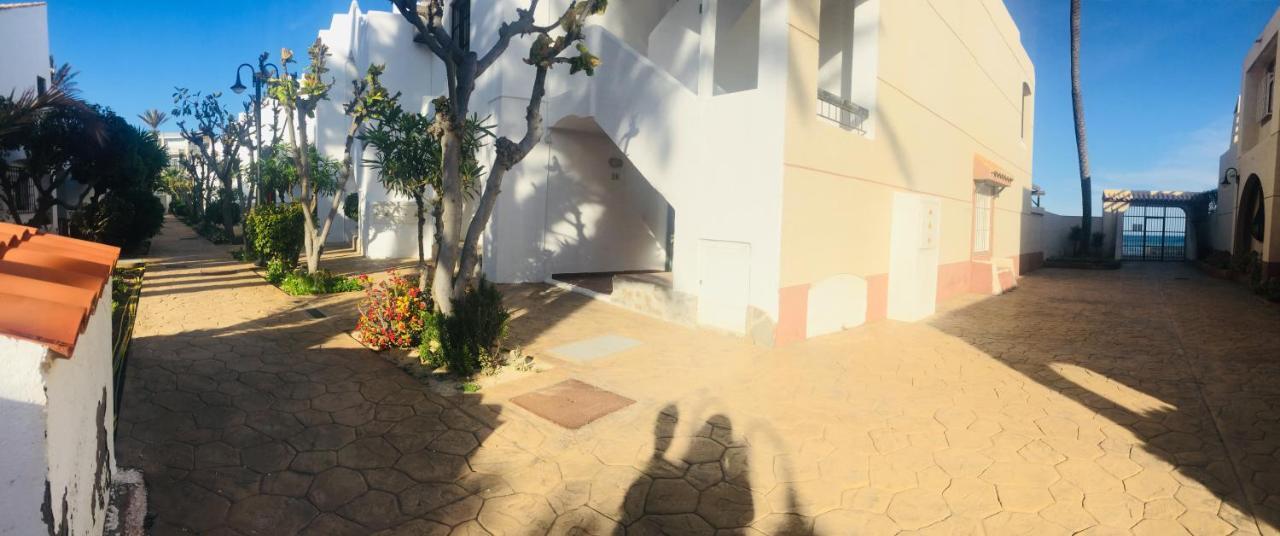 Preciosa Casita Junto Al Mar Villa Roquetas de Mar Exteriör bild